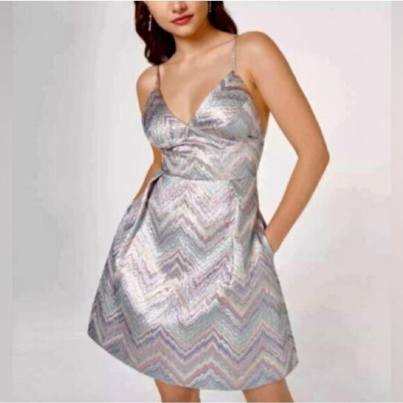 Laundry By Shelli Segal Metallic Dress - Picture 3 of 12